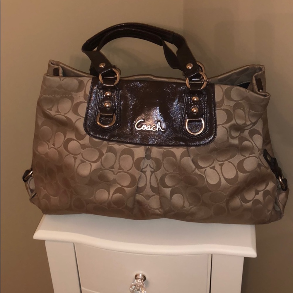 Coach Purse tip handle